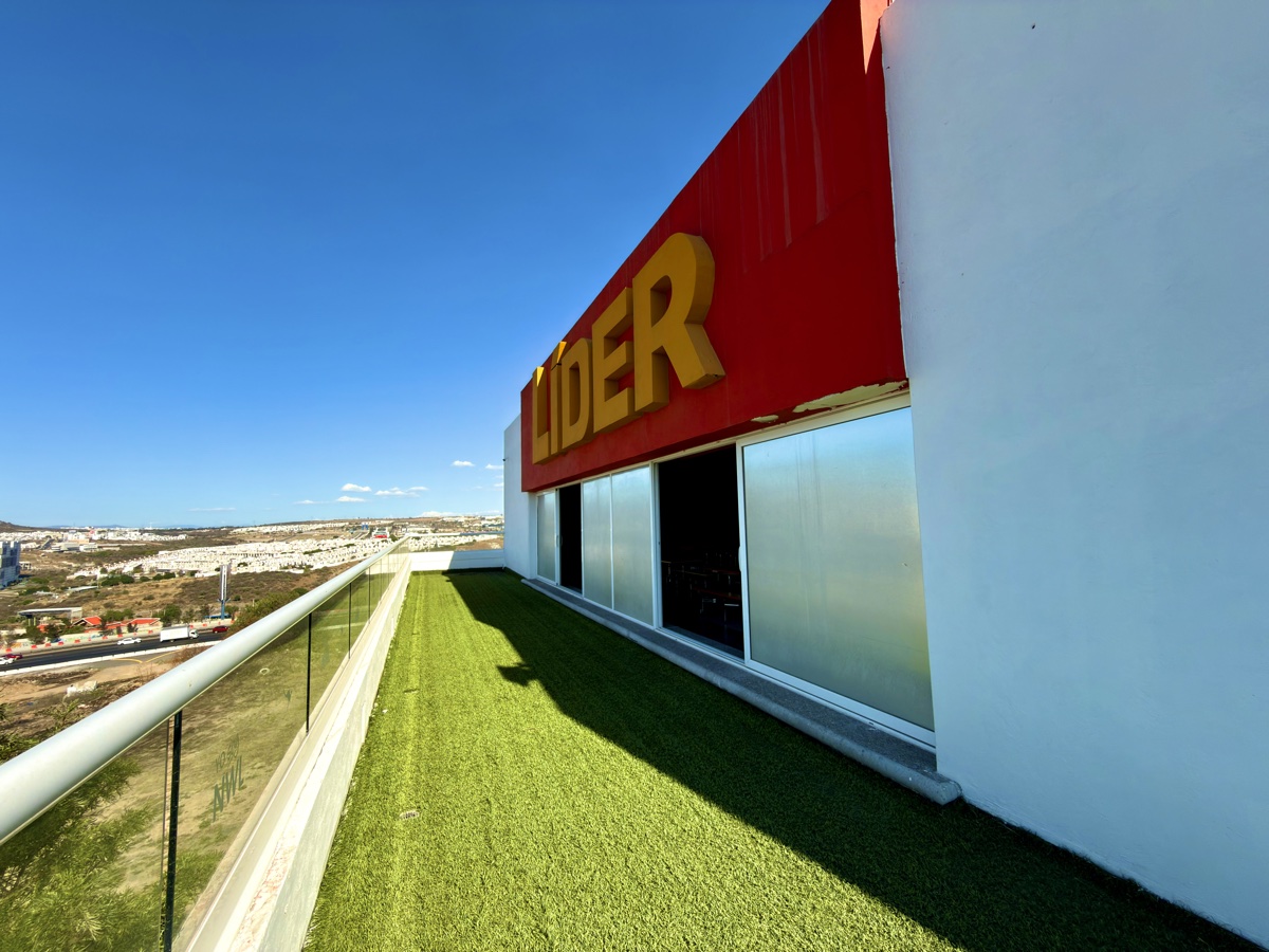 LÍDER Rooftop Sign – Newland School