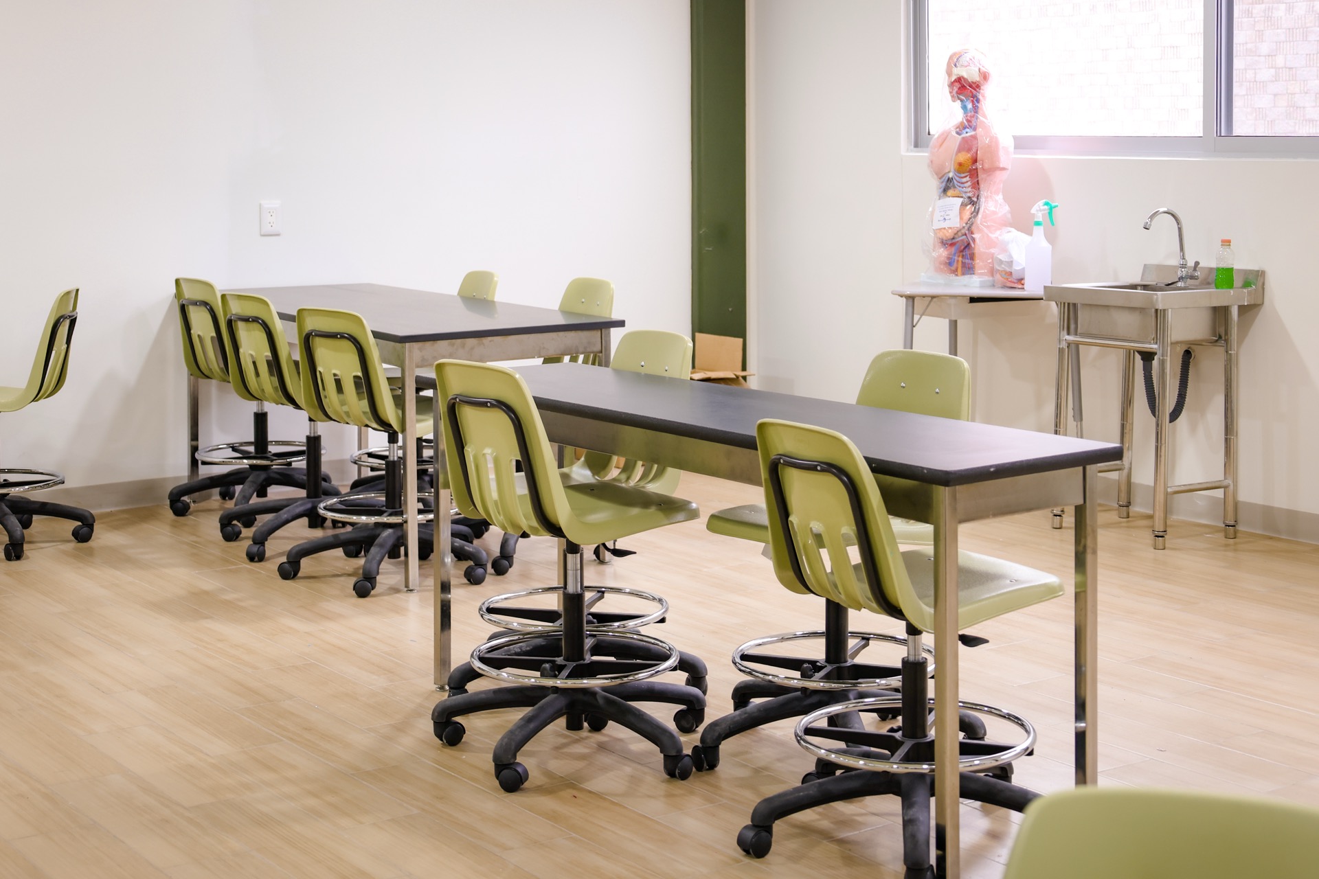 Science Labs – Newland School